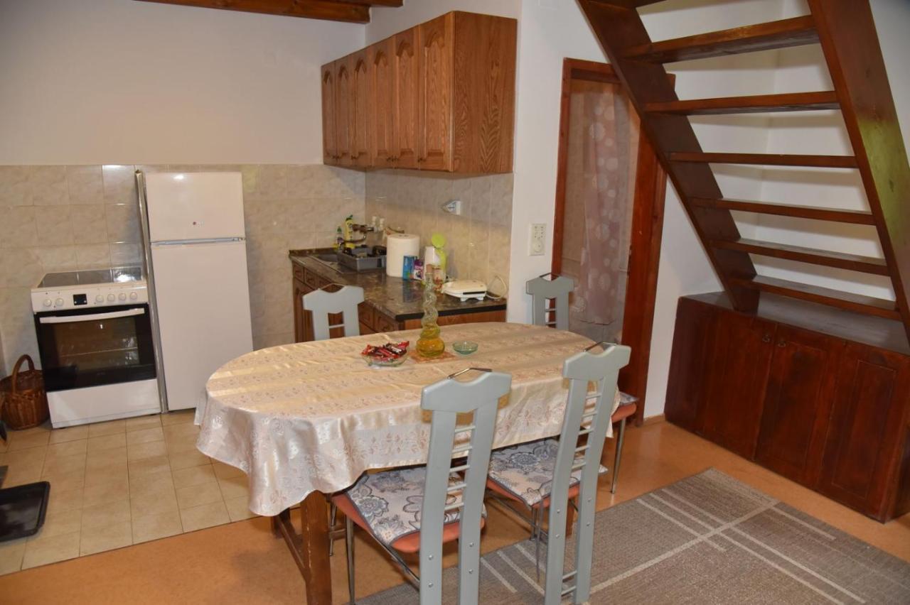 Vikendica Na Sokolini Villa Gornja Koprivna Eksteriør bilde